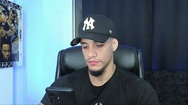 jhonnysnow17: онлайн-секс-чат