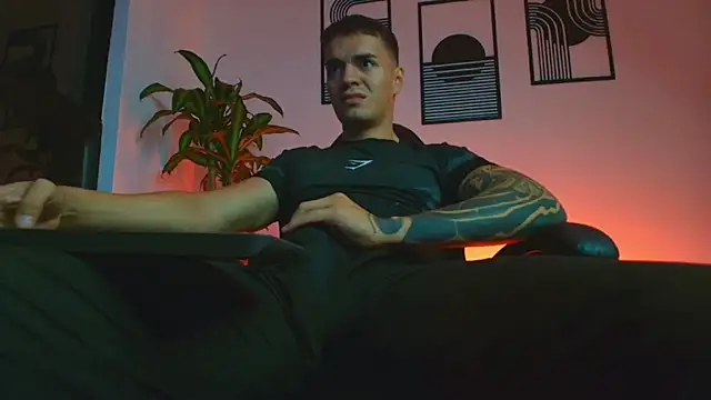 Pokazy przed kamerką – ALPHA_DOMINUS_