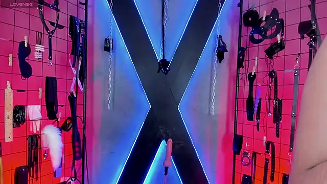 IzobethAri_BDSM 在線直播表演