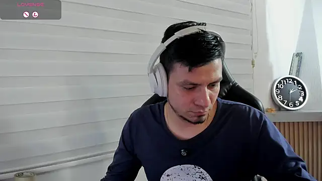 Онлайн чат XXX Rick_Adams