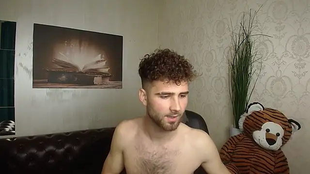 KyloEast élő XXX-chatje