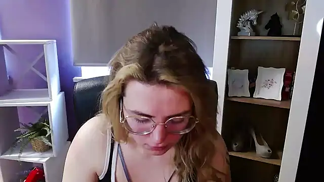 Chatroom XXX en direct de Zoey_Erotic