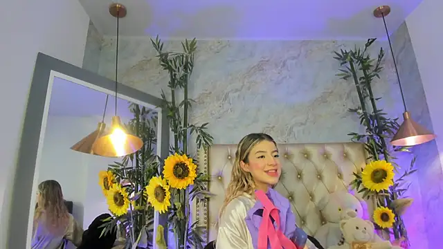 Chat +18 de LittleeJaz ao vivo