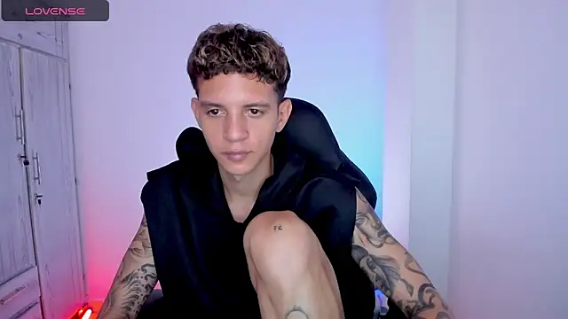 tylernova Live XXX-chat