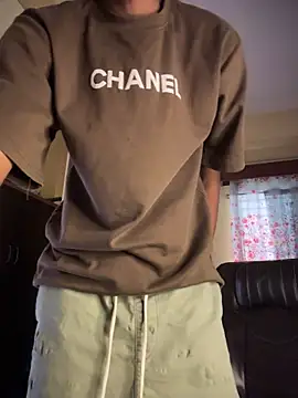 thecatfishh Adlı Modelin Canlı XXX Sohbeti