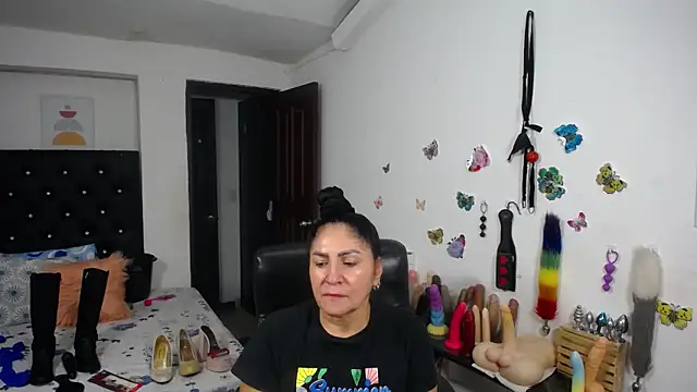 mature_bigboobs10's Webcam Show