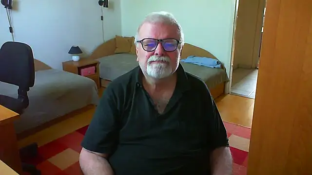 petvarad webcam show