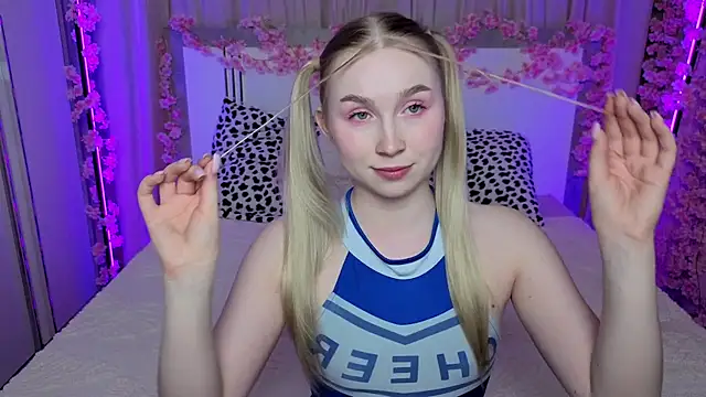 LilyStarlight's Live XXX Chat