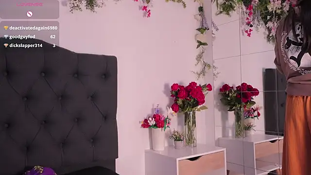 Онлайн чат XXX kaylee_lee