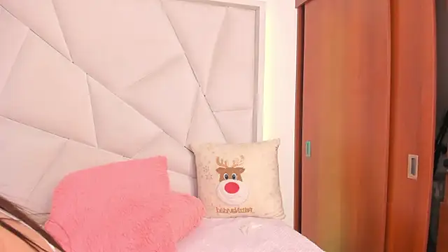 sara_sofiamodelのライブXXXチャット