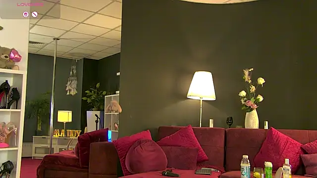 MaddyHeart Adlı Modelin Canlı XXX Sohbeti