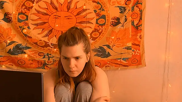 AliceCUNTach's Live XXX Chat