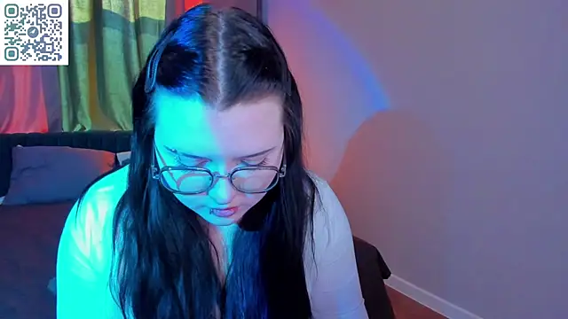 دردشة Kira_G0ld الجنسية المباشرة