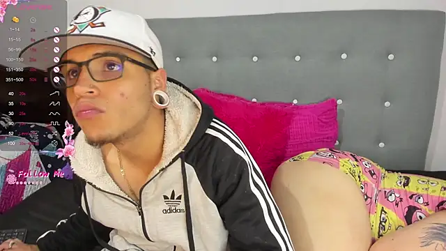 geminis_scorpio_10 Live XXX-Chat