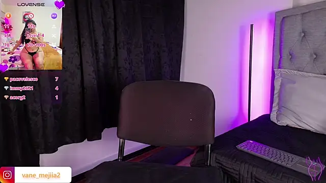 Vanessa_Mejiia élő XXX-chatje