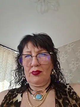 LaliaMia: онлайн-секс-чат