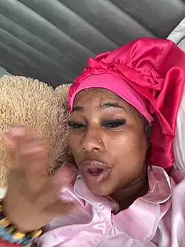 CurvyDesire1's Webcam Show