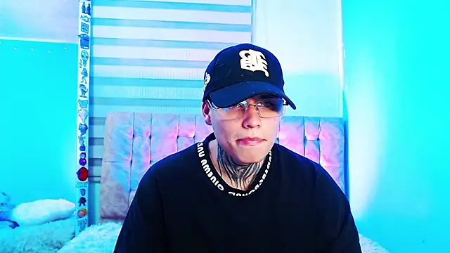 _justinmoon2 লাইভ XXX চ্যাট