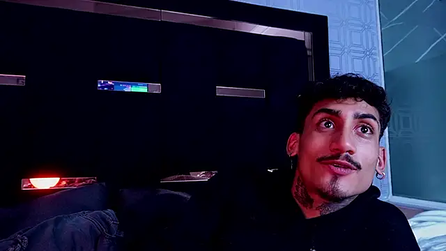 Онлайн чат XXX Dark_Eros_