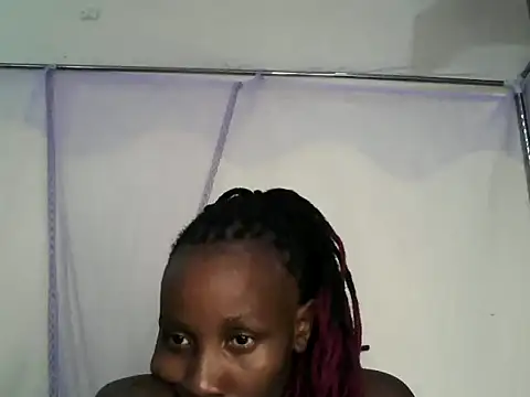 Show de juiccypussy na webcam