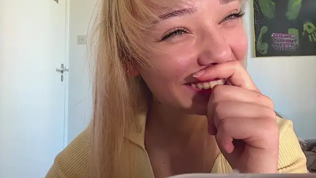 Czat XXX na żywo – SourMidday