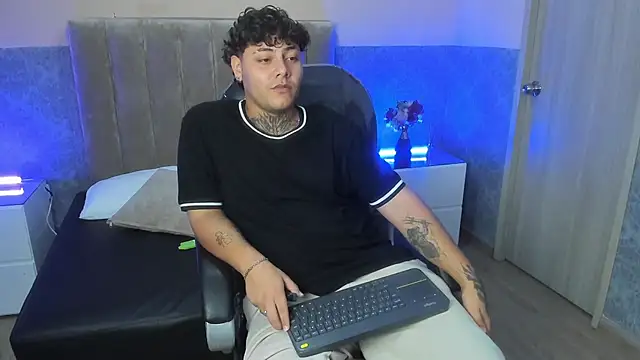 DAMON_SALVATTORE – webcam-show