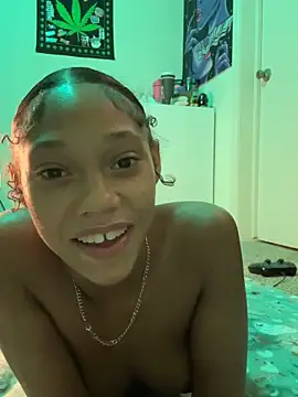 Tamiii420 라이브 XXX 채팅