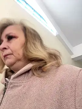 Irina2909@xh 라이브 XXX 채팅