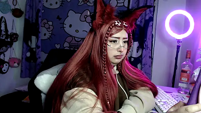 Онлайн чат XXX lussyevans24