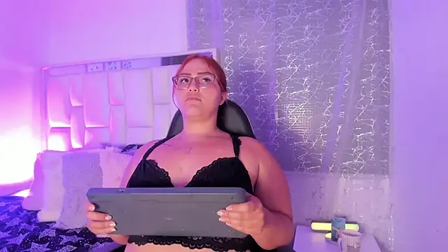 Chat +18 de LeahxBarker ao vivo