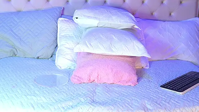 Pokazy przed kamerką – Emaa2_sm