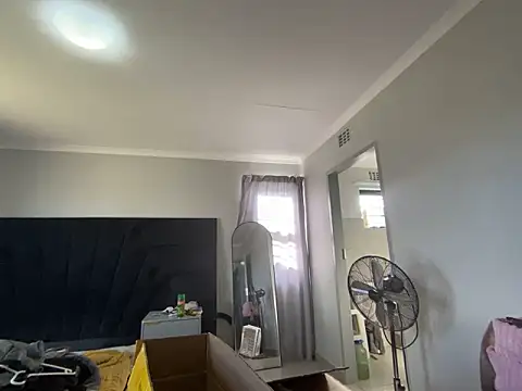 Chat +18 de MissLola27 ao vivo