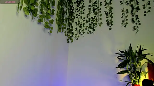 Ariana_Spring live XXX chat