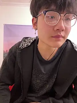 KK-cuteboy 在線直播表演