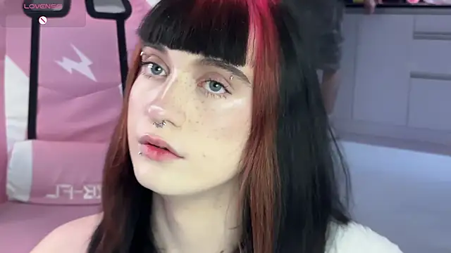 عرض كام Vailyreb_