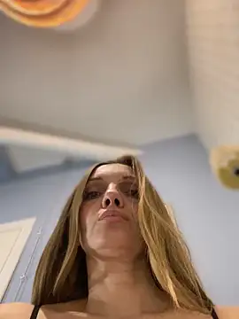 Chat XXX Live miss_darsi