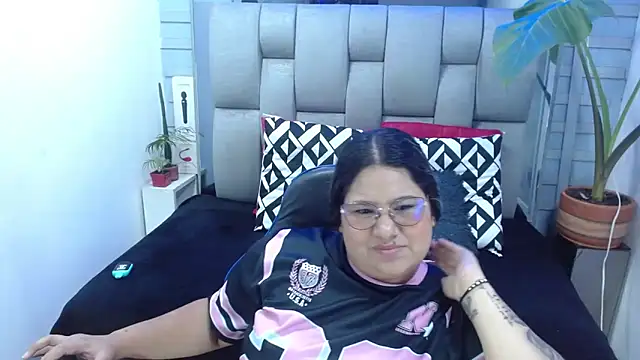 Czat XXX na żywo – evelin_zaens