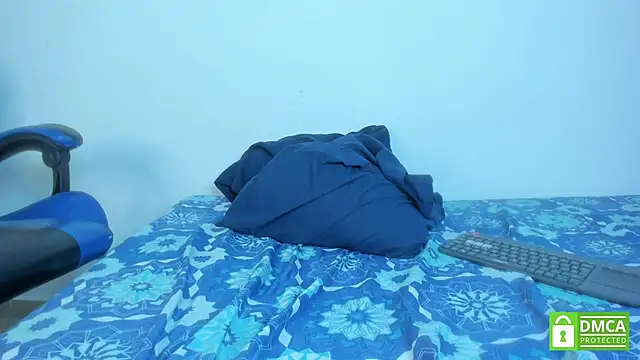 Steven_SkinnyBoyn Webbikameraesitys