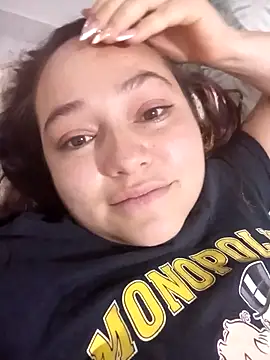 SabrinaVantress Chat XXX in diretta