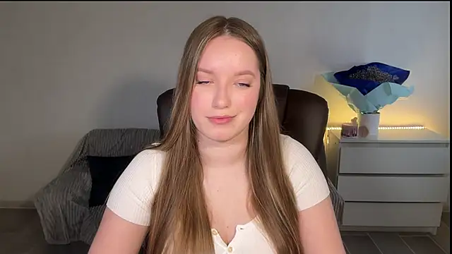 EvaMaddison Adlı Modelin Canlı XXX Sohbeti