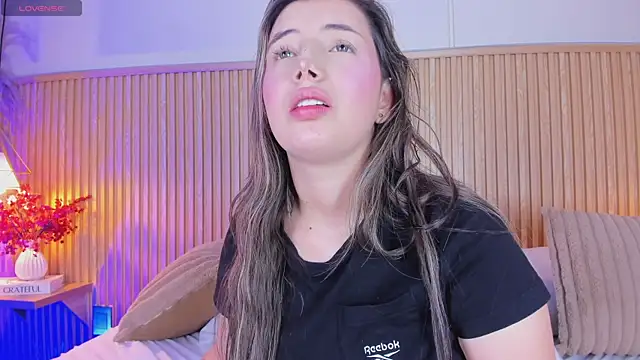 Czat XXX na żywo – MiaBrokss_