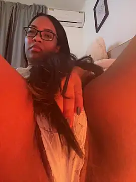 Pertunjukan Kamera Web Chaniita