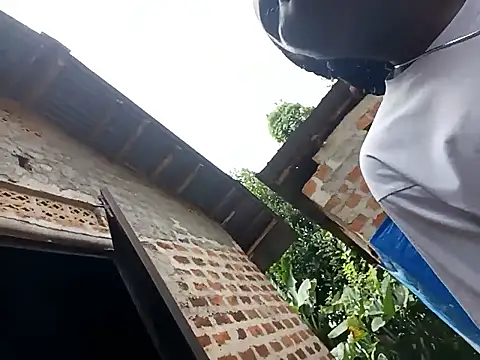 holygrail001 现场XXX聊天