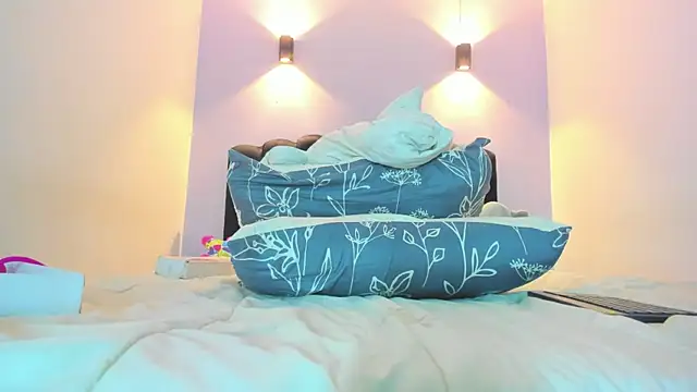 Sofia_Clauss_: απευθείας συνομιλία ΧΧΧ