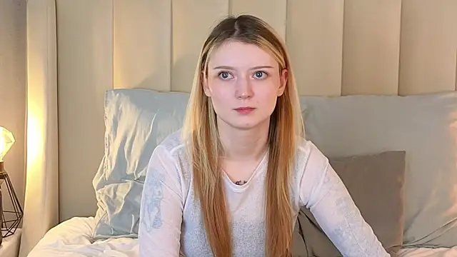 AlyssFrost 即時 XXX 聊天