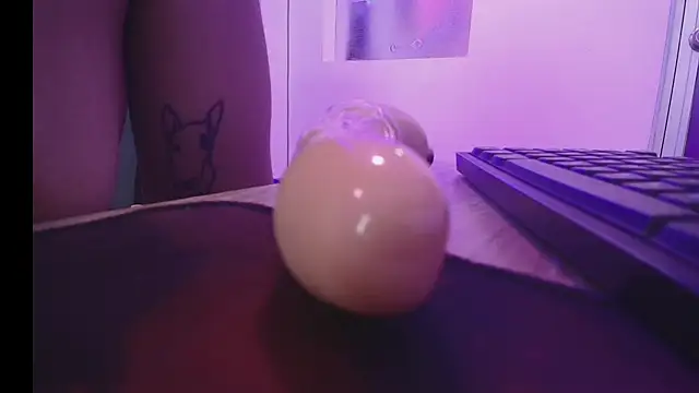 AryahMoonn Adlı Modelin Canlı XXX Sohbeti