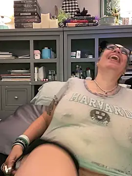 dieseldame1313 Chat XXX in diretta