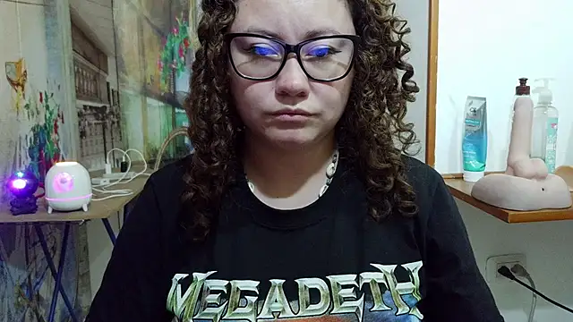 Chatroom XXX en direct de curly_greeneyed