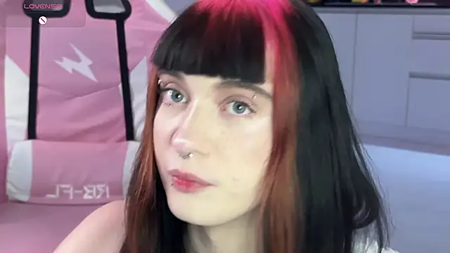 Pokazy przed kamerką – Vailyreb_