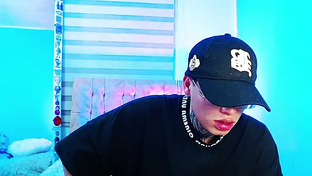 Živý XXX chat _justinmoon2